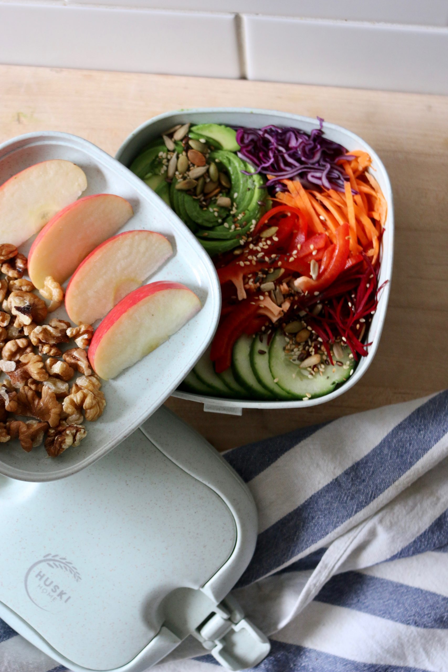 Multi Compartment Lunchbox in Pistachio - Image 2