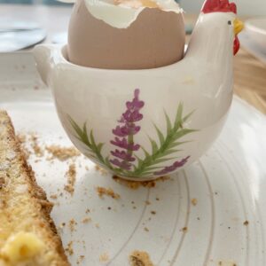 Lavender Ceramic Hen Egg Cup from Gisela Graham